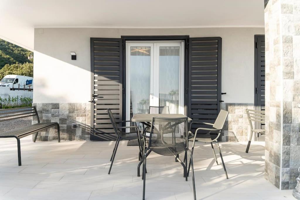 Appartamento Emma Con Piscina - Vista Mare"Tenuta Croce" Salerno Bagian luar foto